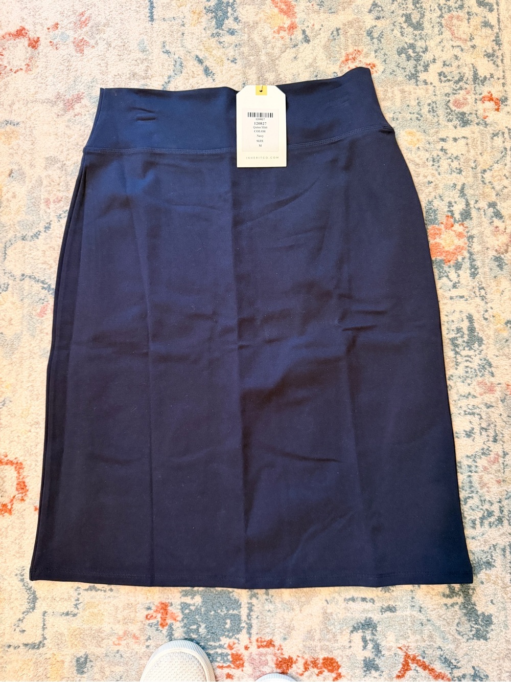 Inherit Clothing Quinn Midi Skirt Navy Size Medium NWT Modest Stretch Skirt